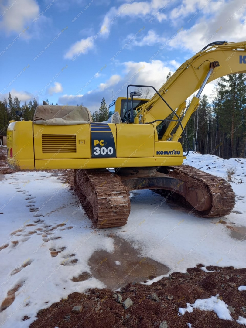 Komatsu PC300-8M0 [0]