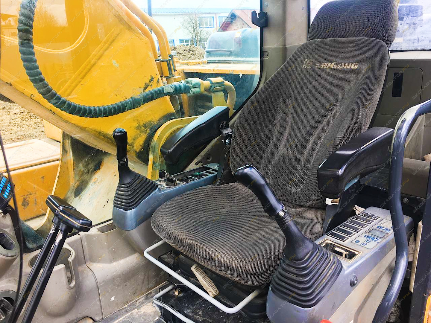 LiuGong CLG933E [4]