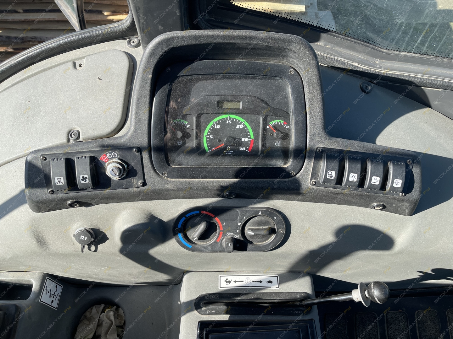 New Holland B80B [8]