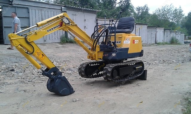 Yanmar B3 [18]