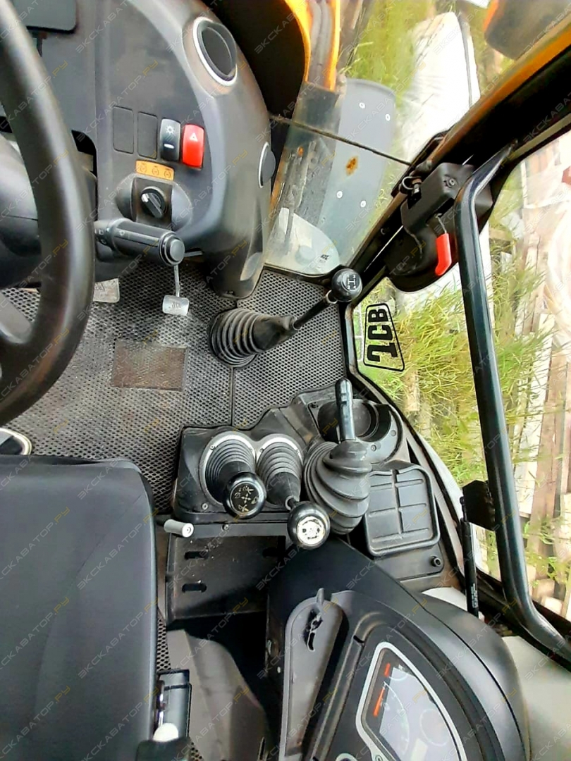 JCB 3CX [3]