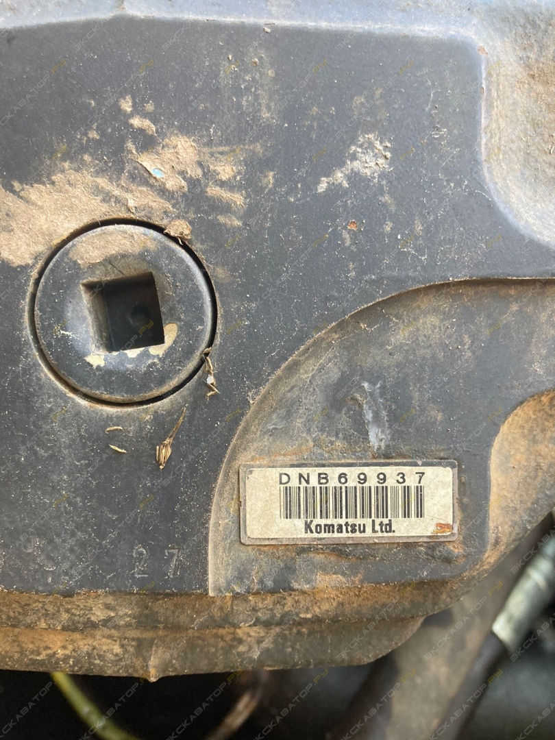 Komatsu PC200-8 [15]