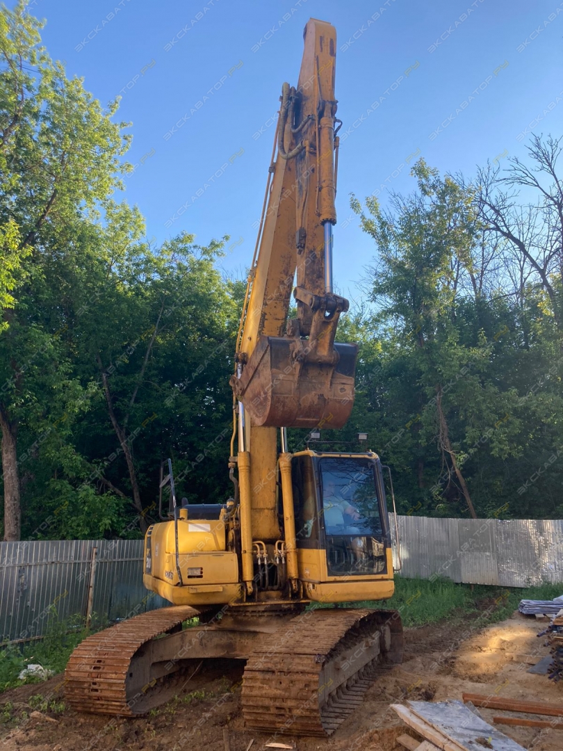 Komatsu PC200-8 [3]