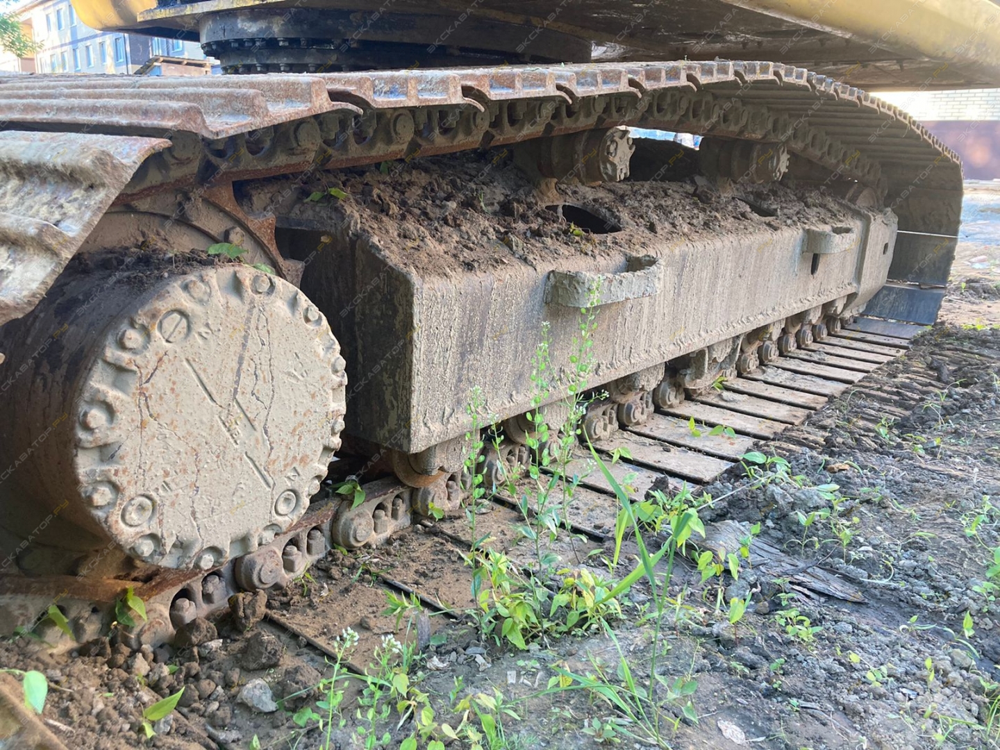 Komatsu PC200-8 [11]