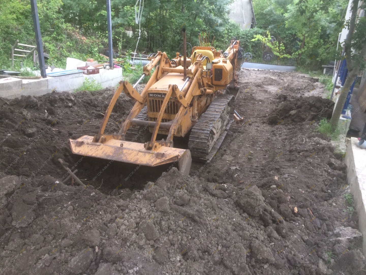 Komatsu PC200 [1]
