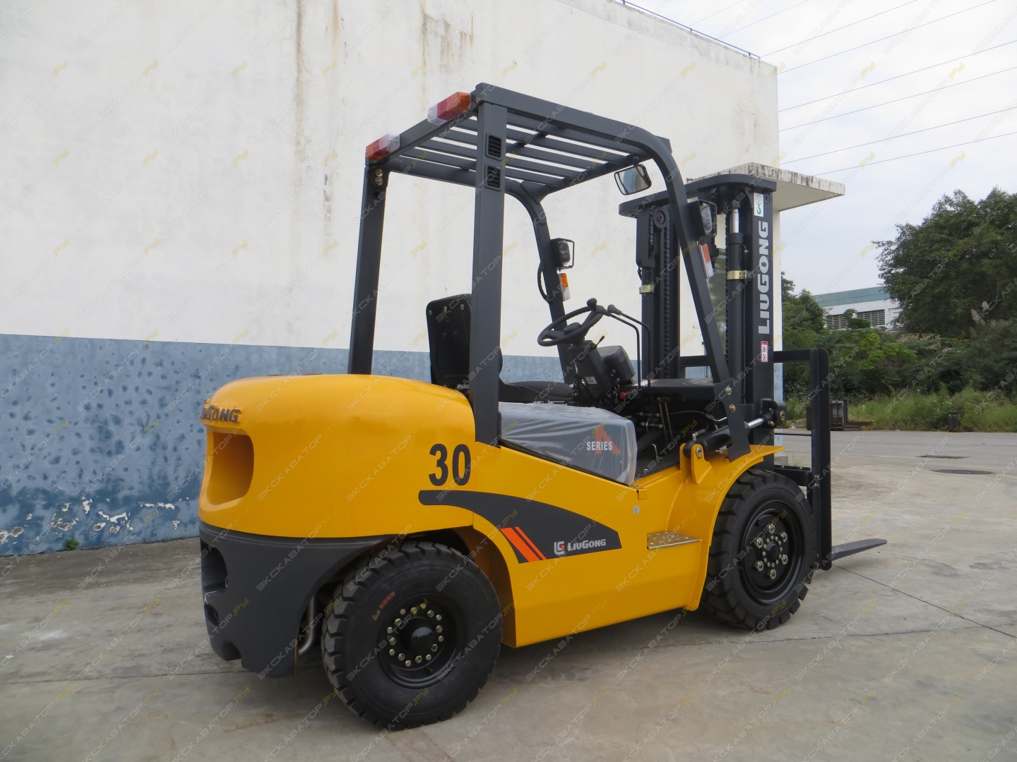 Liugong CPCD30 [4]