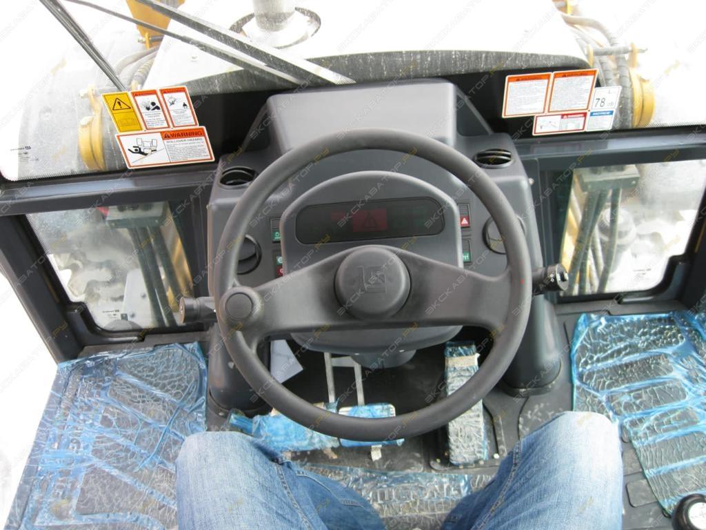 LiuGong CLG777A [7]