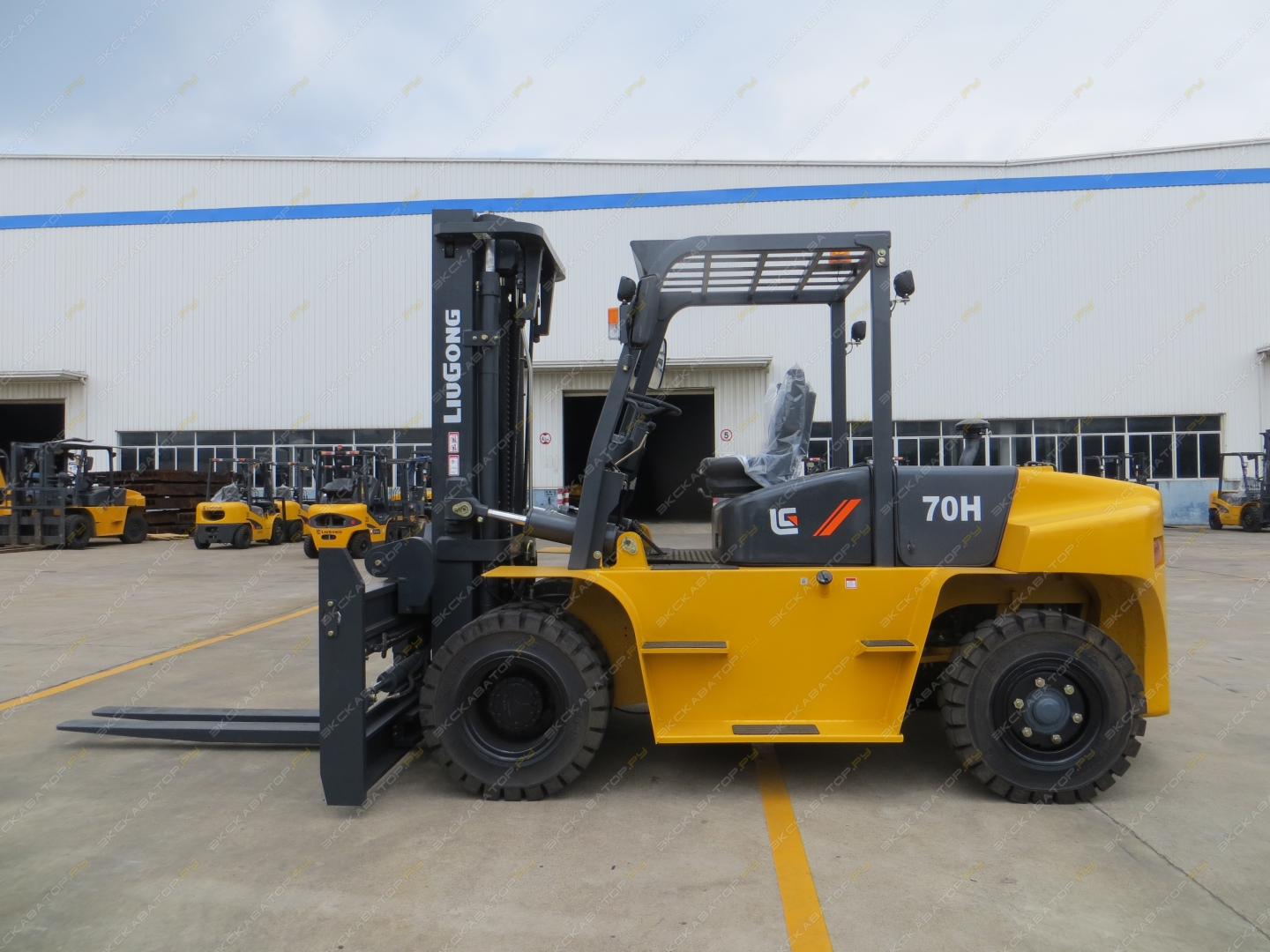 Liugong CLG2070H [7]