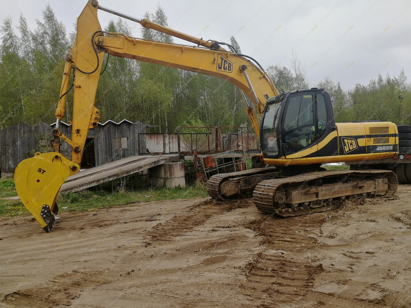 JCB JS 220 [1]