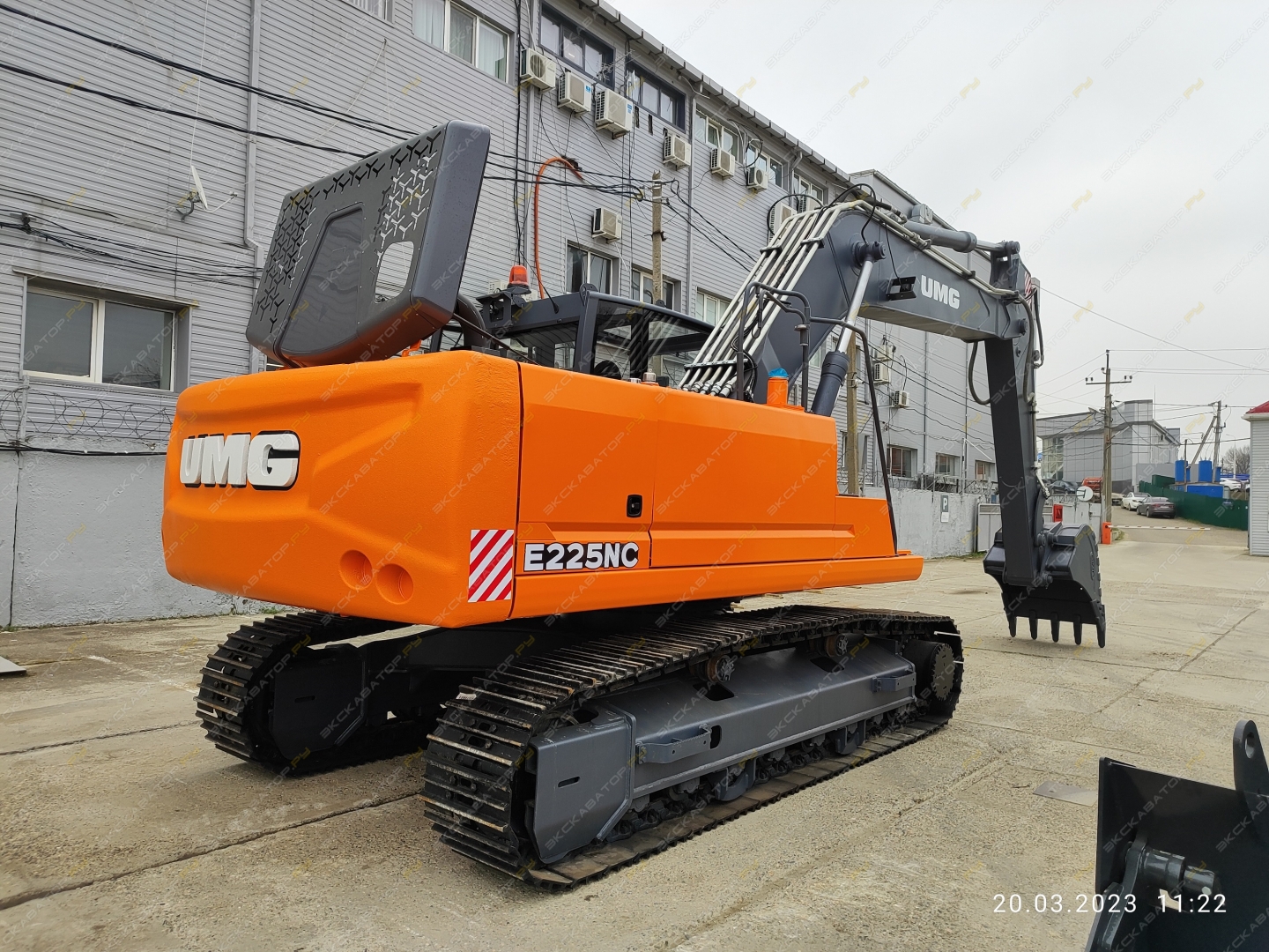 UMG E225NLC [3]