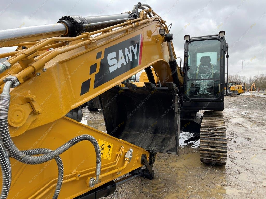 Sany SY225C [24]