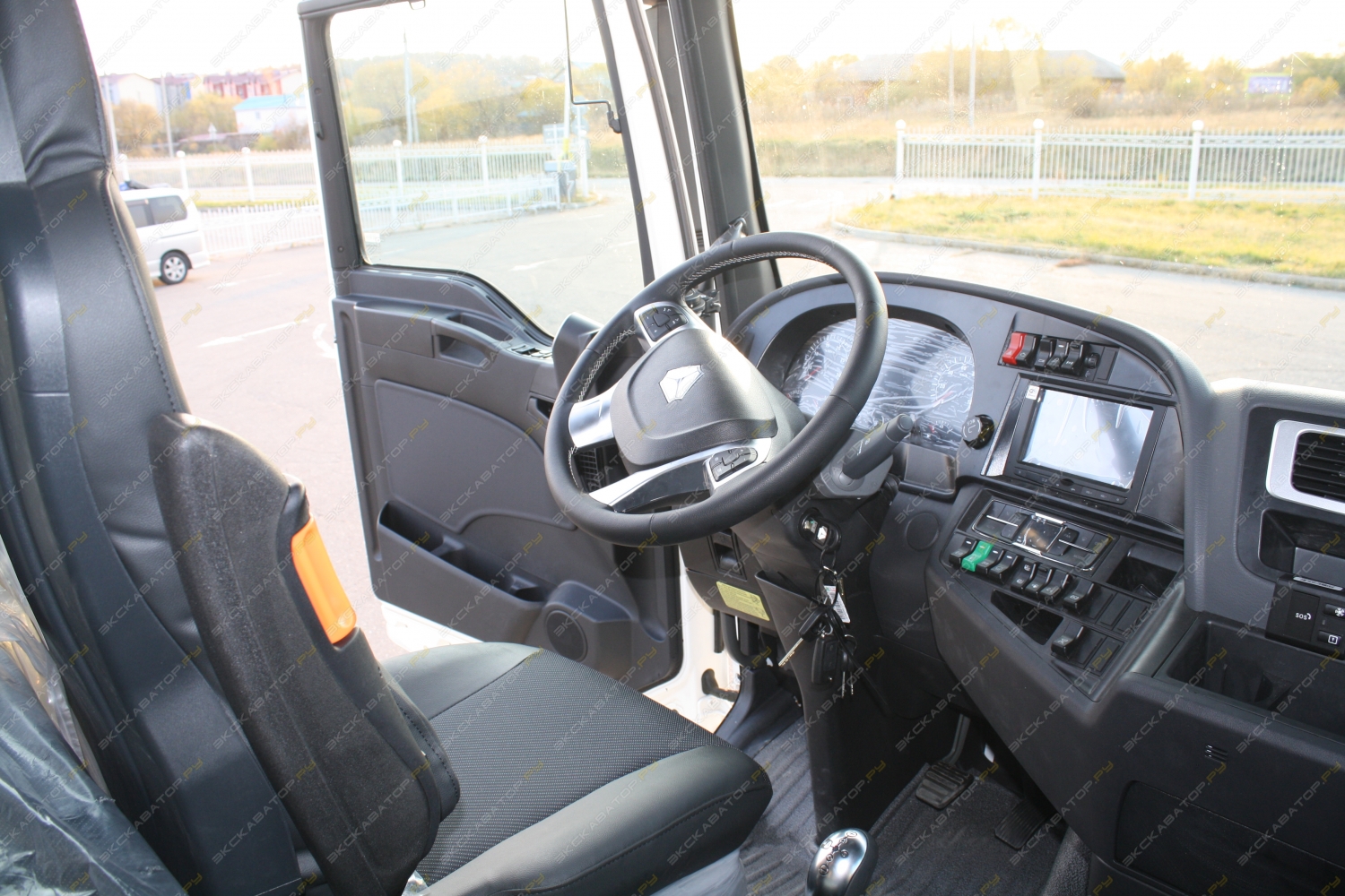 Sitrak C7 МC13 4x2 [5]