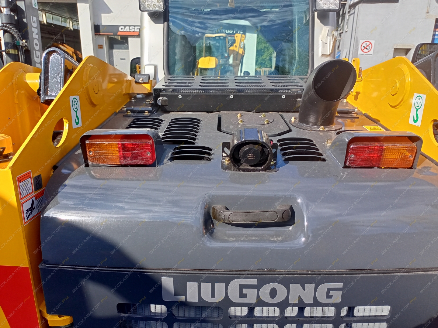 LiuGong CLG365B [11]