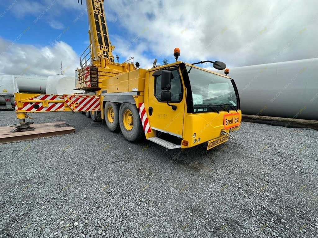 Liebherr LTM 1300-6.2 [3]