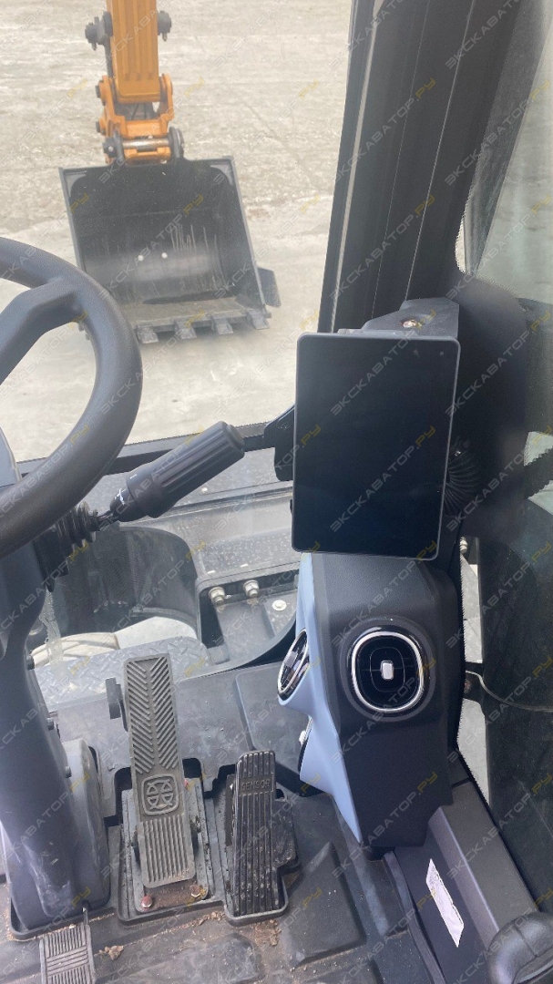 Sany SY215W [23]