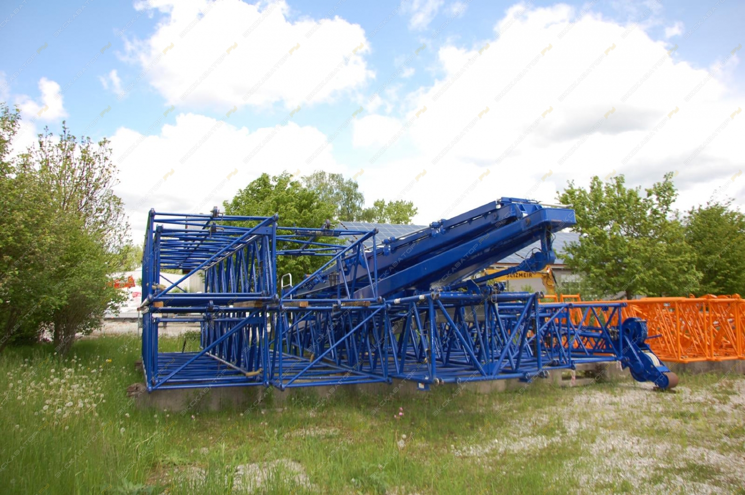 Liebherr LTM 1300-6.2 [31]