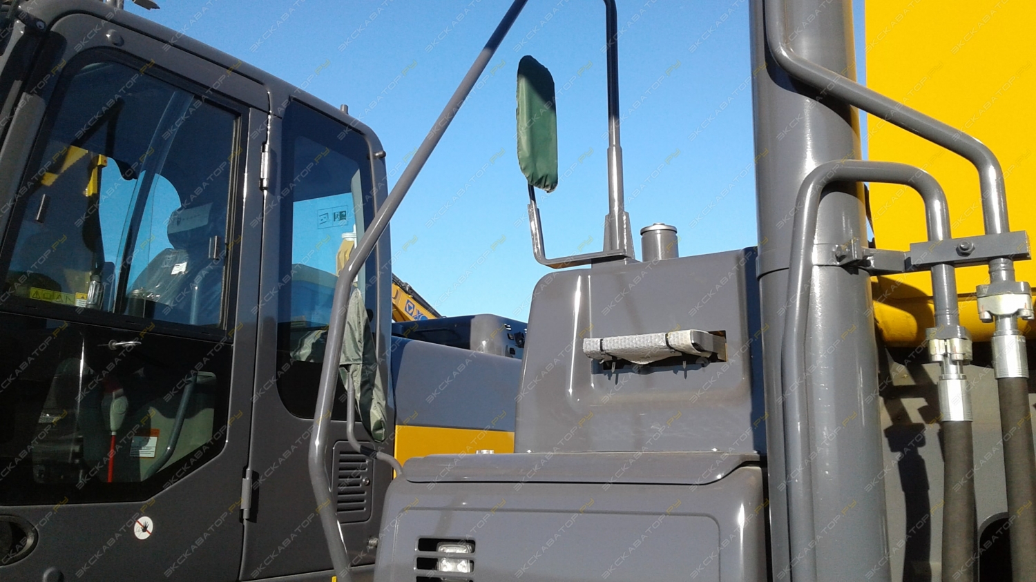XCMG XE335C [13]
