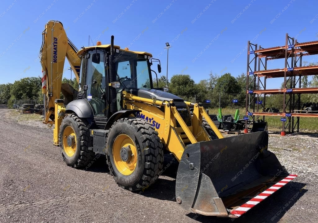 Komatsu WB97S-5E0 [3]