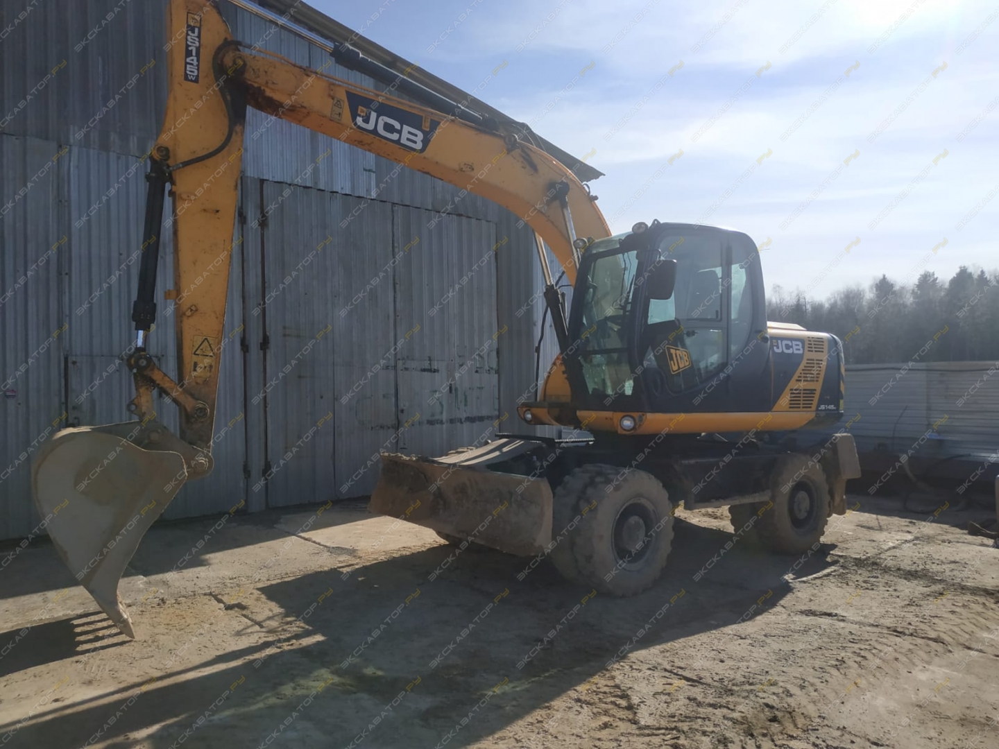 Hitachi ZX140W [11]