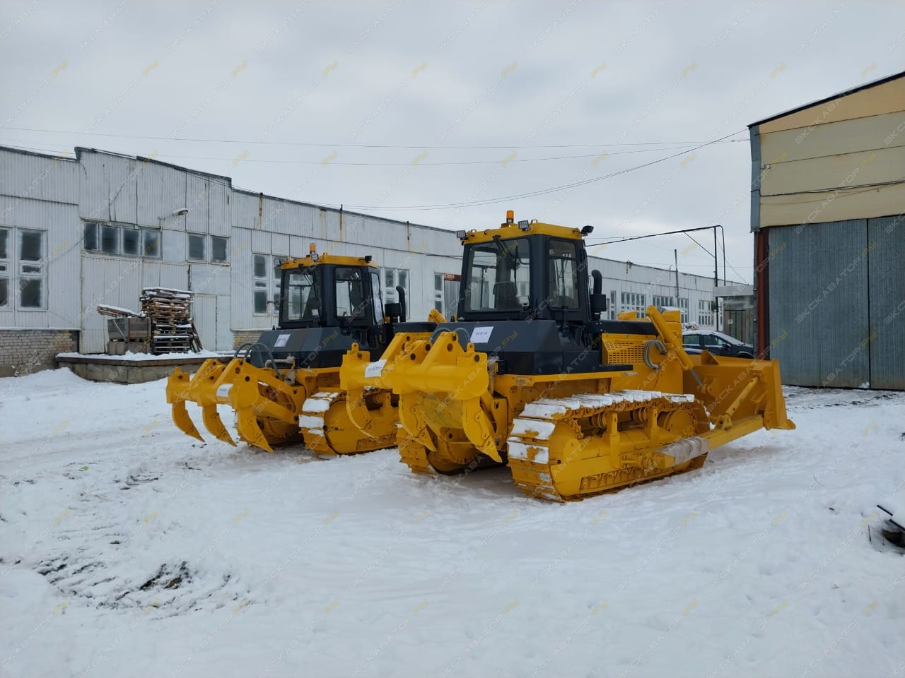 Hitachi ZX140W [12]