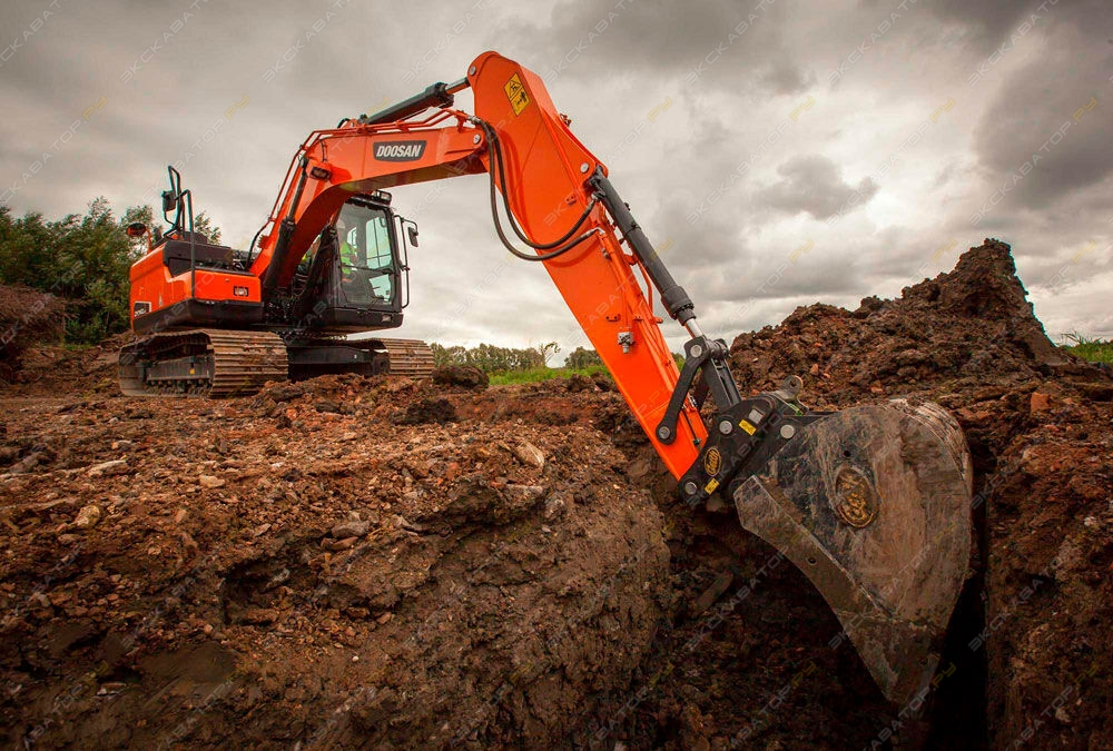 Doosan DX225LCA [1]
