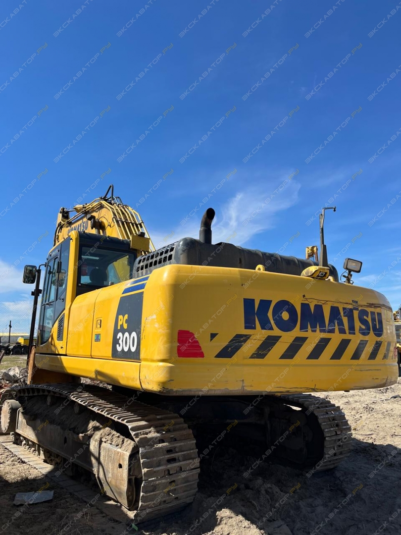 Komatsu PC300-8M0 [2]