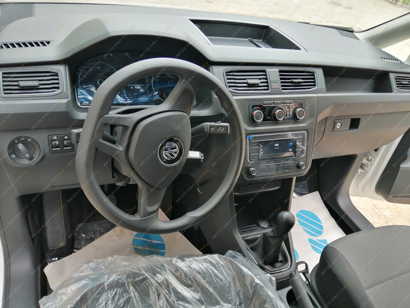 Volkswagen Caddy комби 2.0 TDI MT [13]