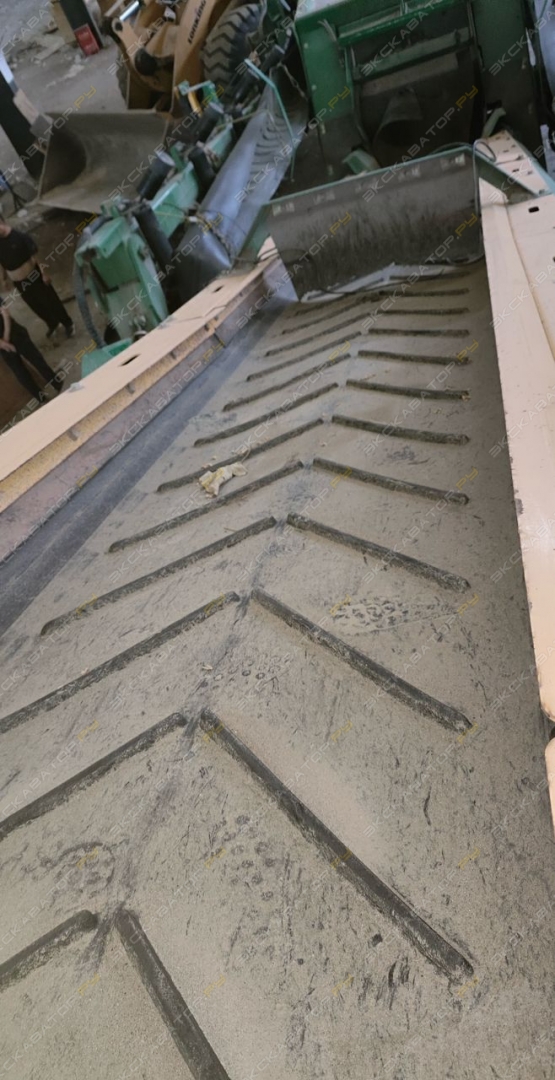 McCloskey S130 Tripleck track [5]