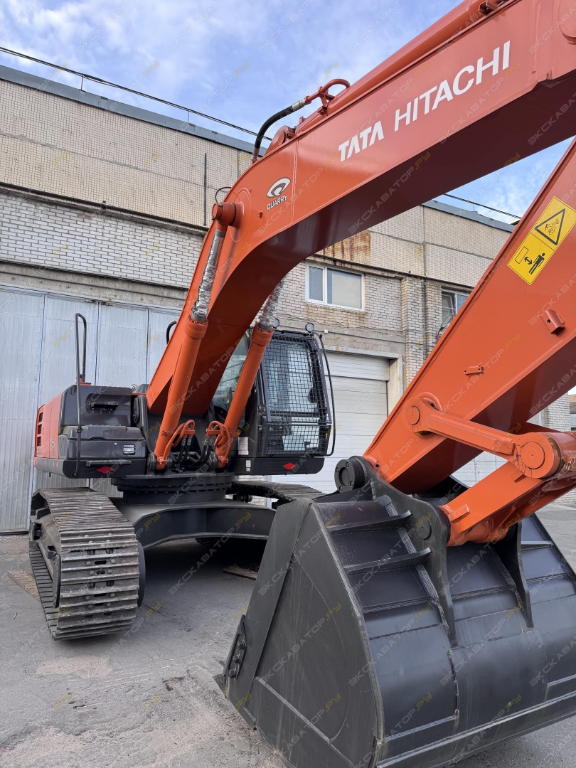 Hitachi ZX370LCH-GI [8]