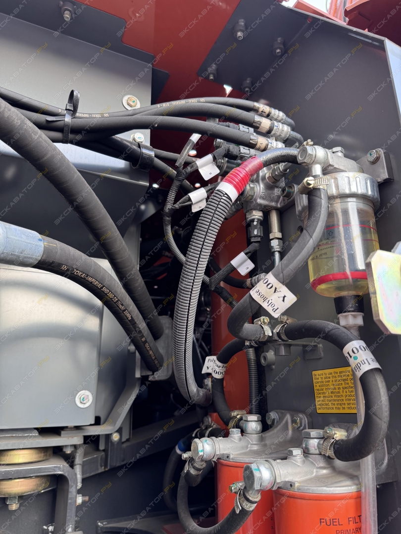 Hitachi ZX370LCH-GI [27]
