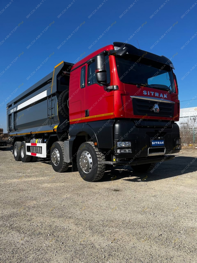 Sitrak C7H 8x4 [14]