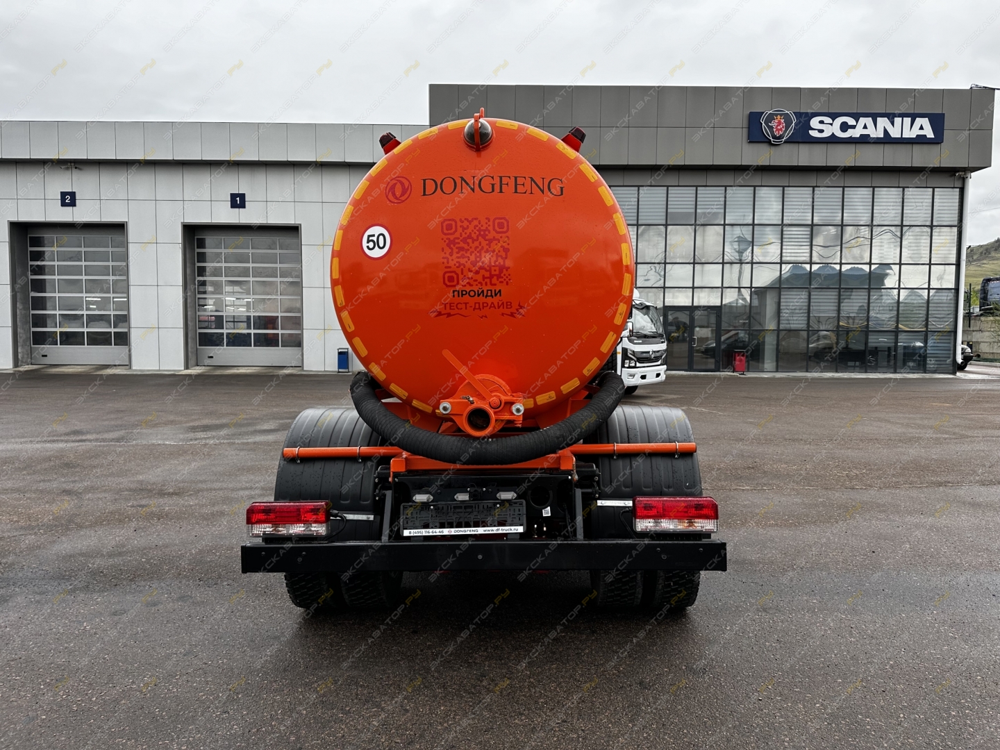 Вакуумная машина МОСКОММАШ 5,5 м. куб. на базе DONGFENG C120Т [6]