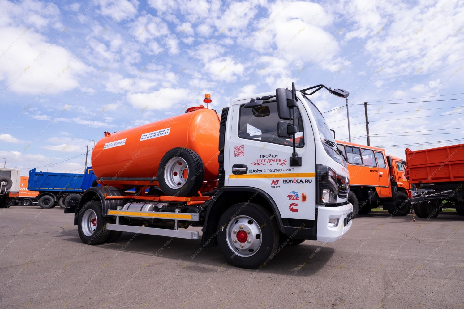 Вакуумная машина МОСКОММАШ 4,0 м. куб. на базе DONGFENG C80S [0]