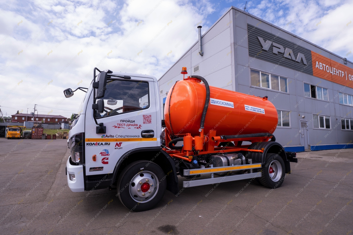 Вакуумная машина МОСКОММАШ 4,0 м. куб. на базе DONGFENG C80S [1]