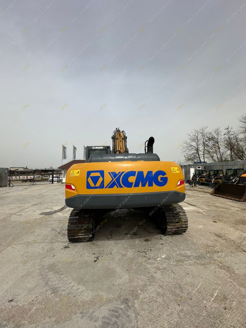 XCMG XE260D [7]