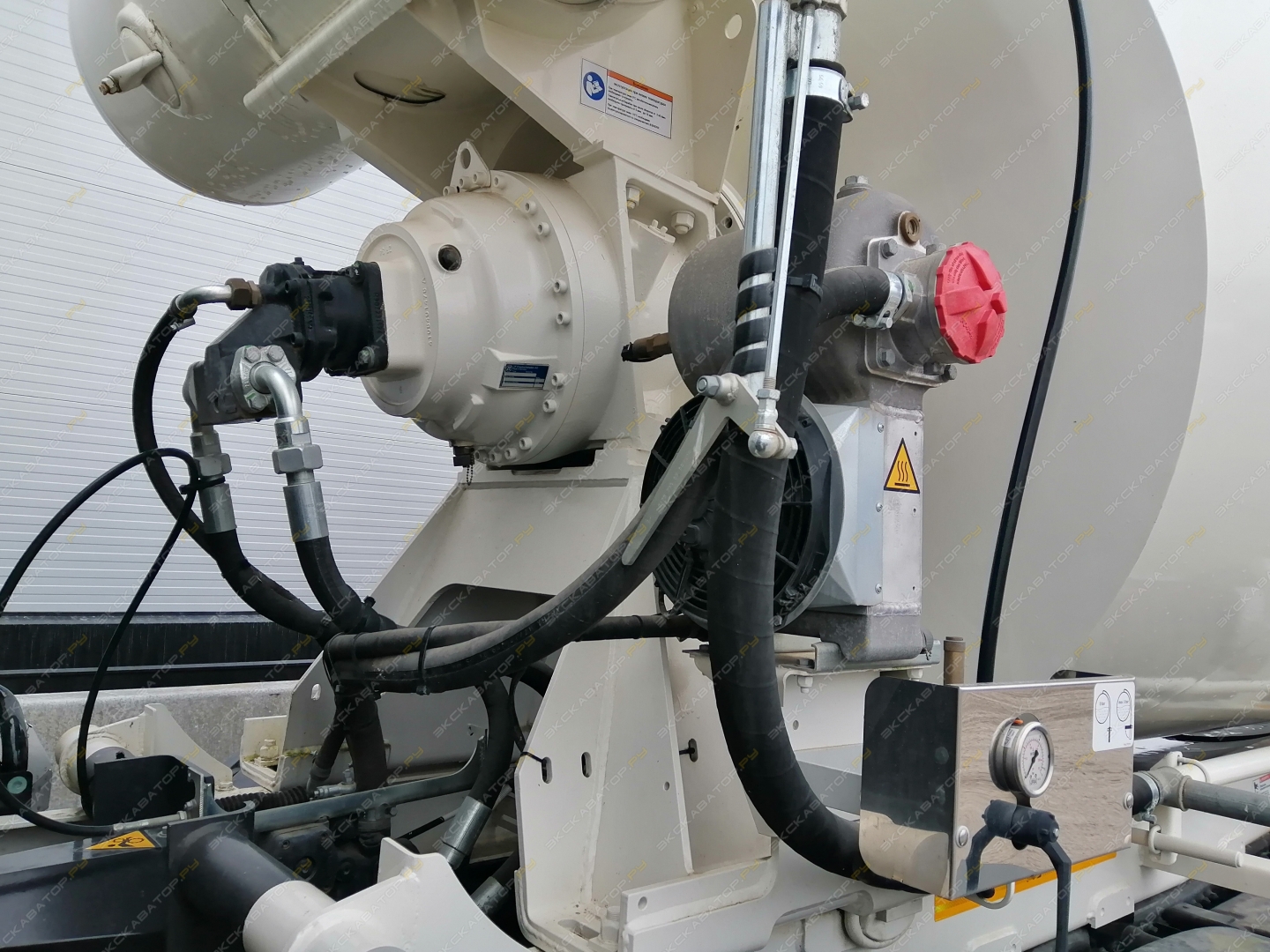 Liebherr ETM 1004 T [27]
