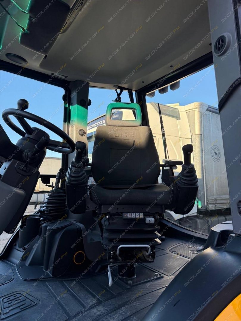 JCB 4CX Pro [6]