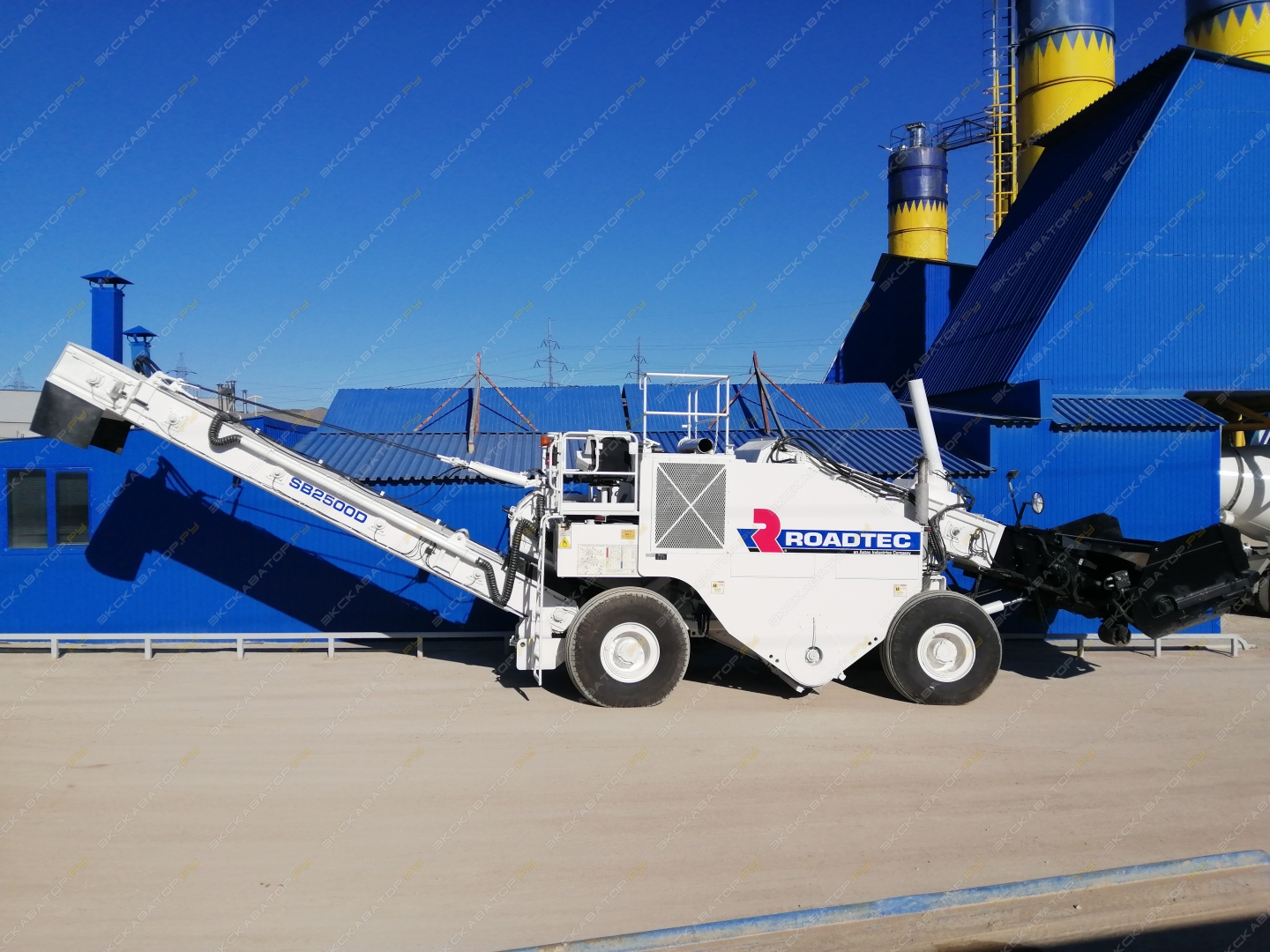 Roadtec SB2500D Shuttle Buggy [20]