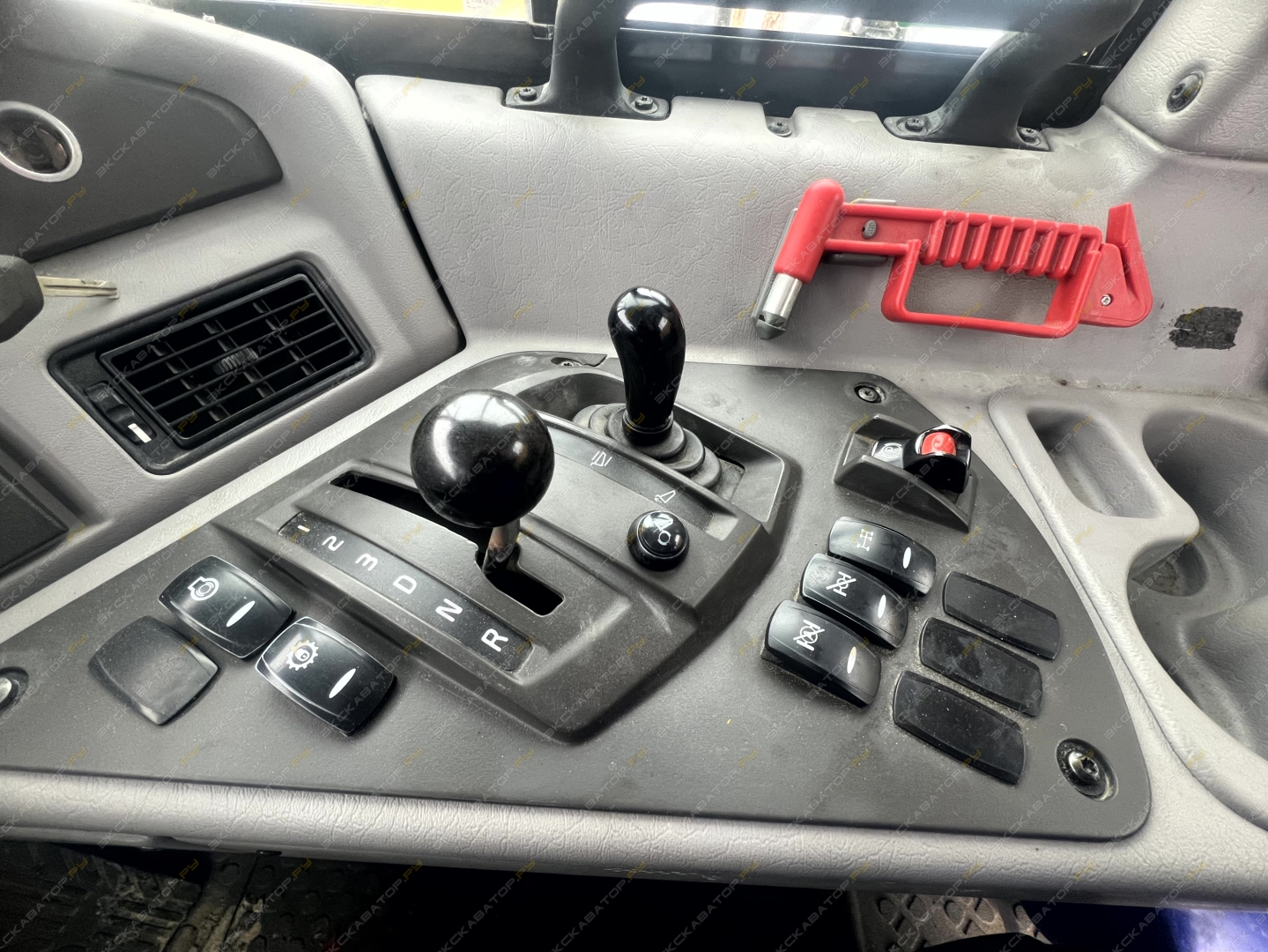 Volvo A35F [14]