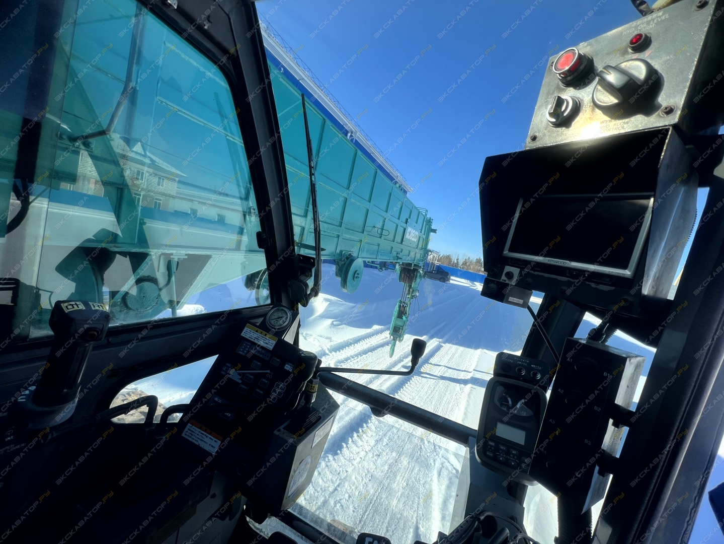 Kobelco TK750 [10]