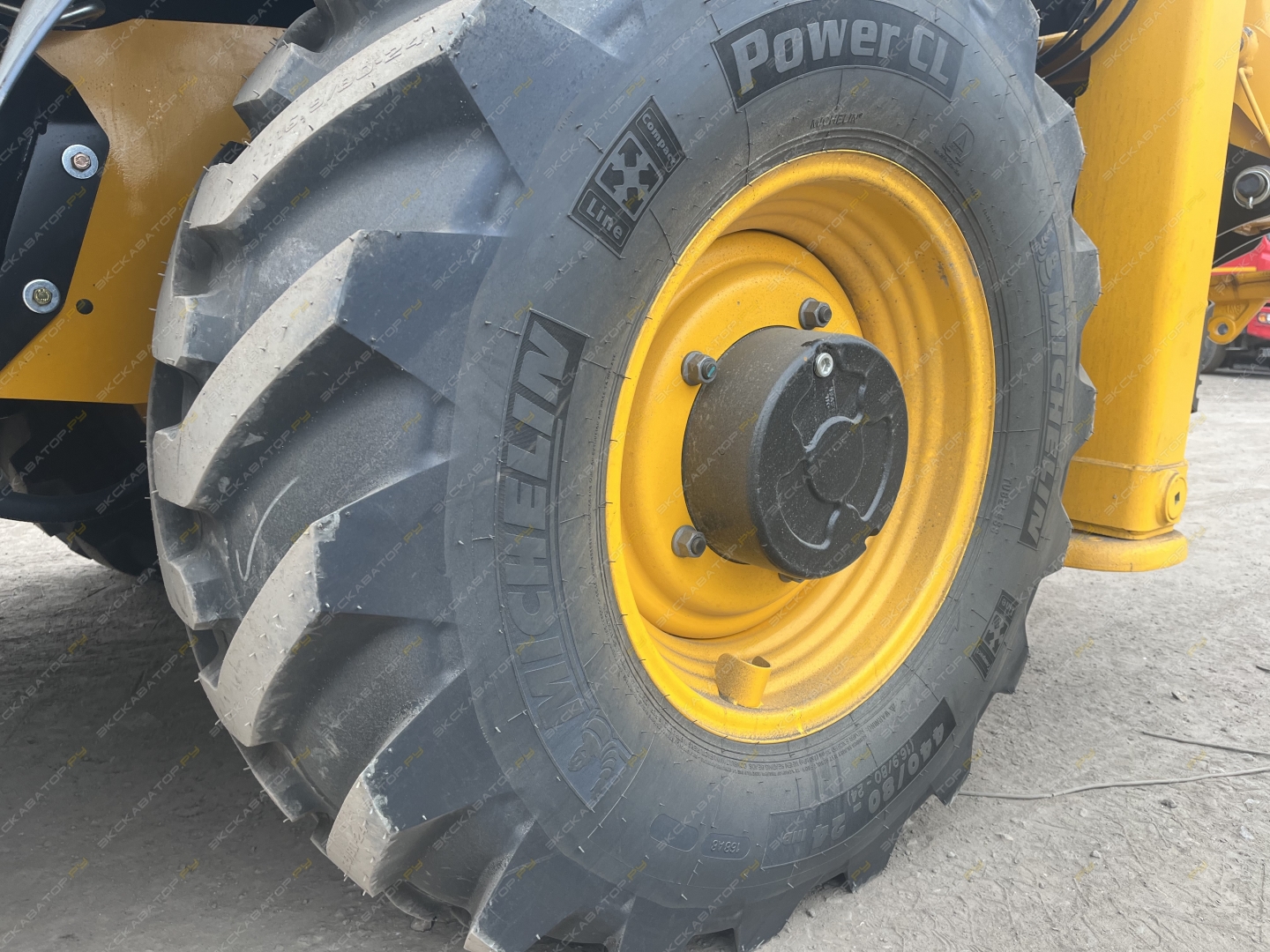 JCB 4CX Super SM [14]