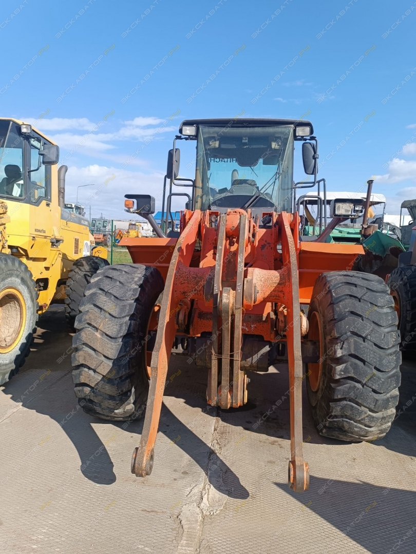 Hitachi ZW 220 [0]