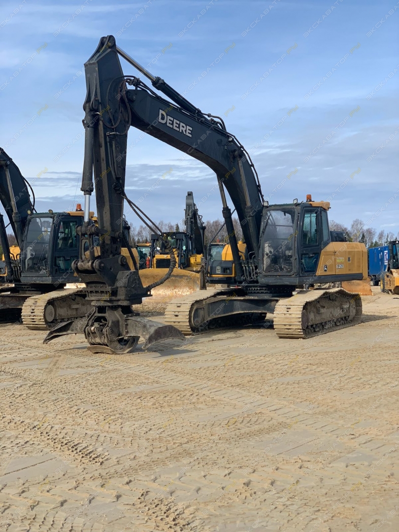 John Deere E260 LC [1]
