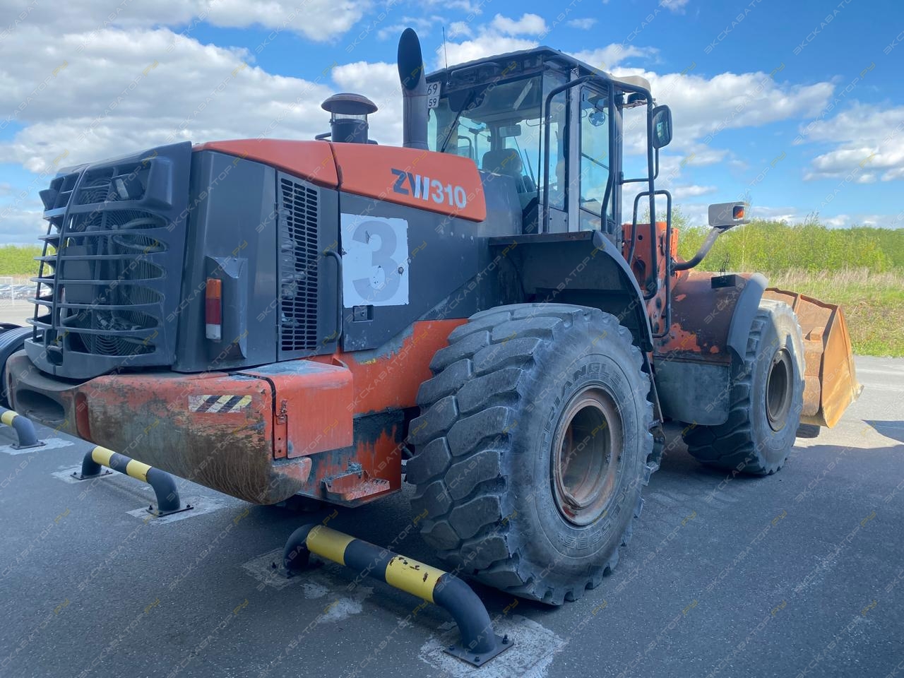 Hitachi ZW 310 [2]