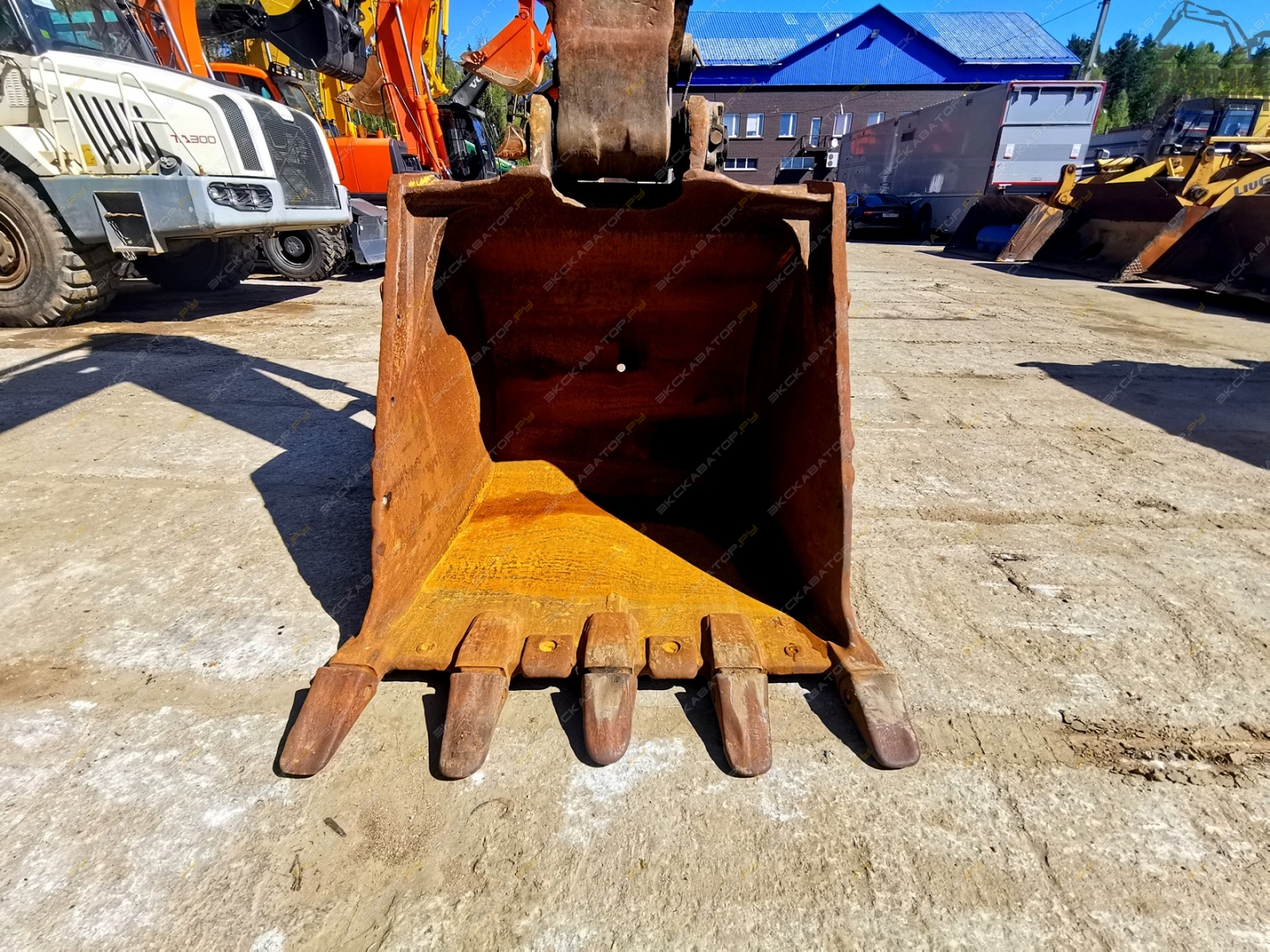 Komatsu PC400-7 [14]