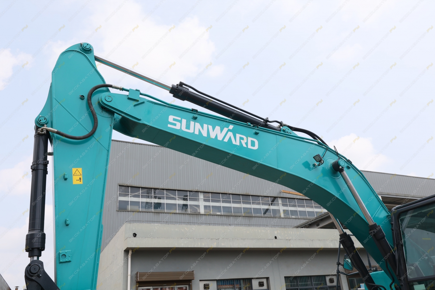 Sunward SWE 205E-3H [14]