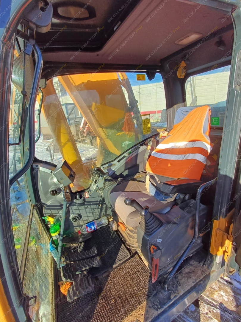 Hyundai R 300LC-9S [4]