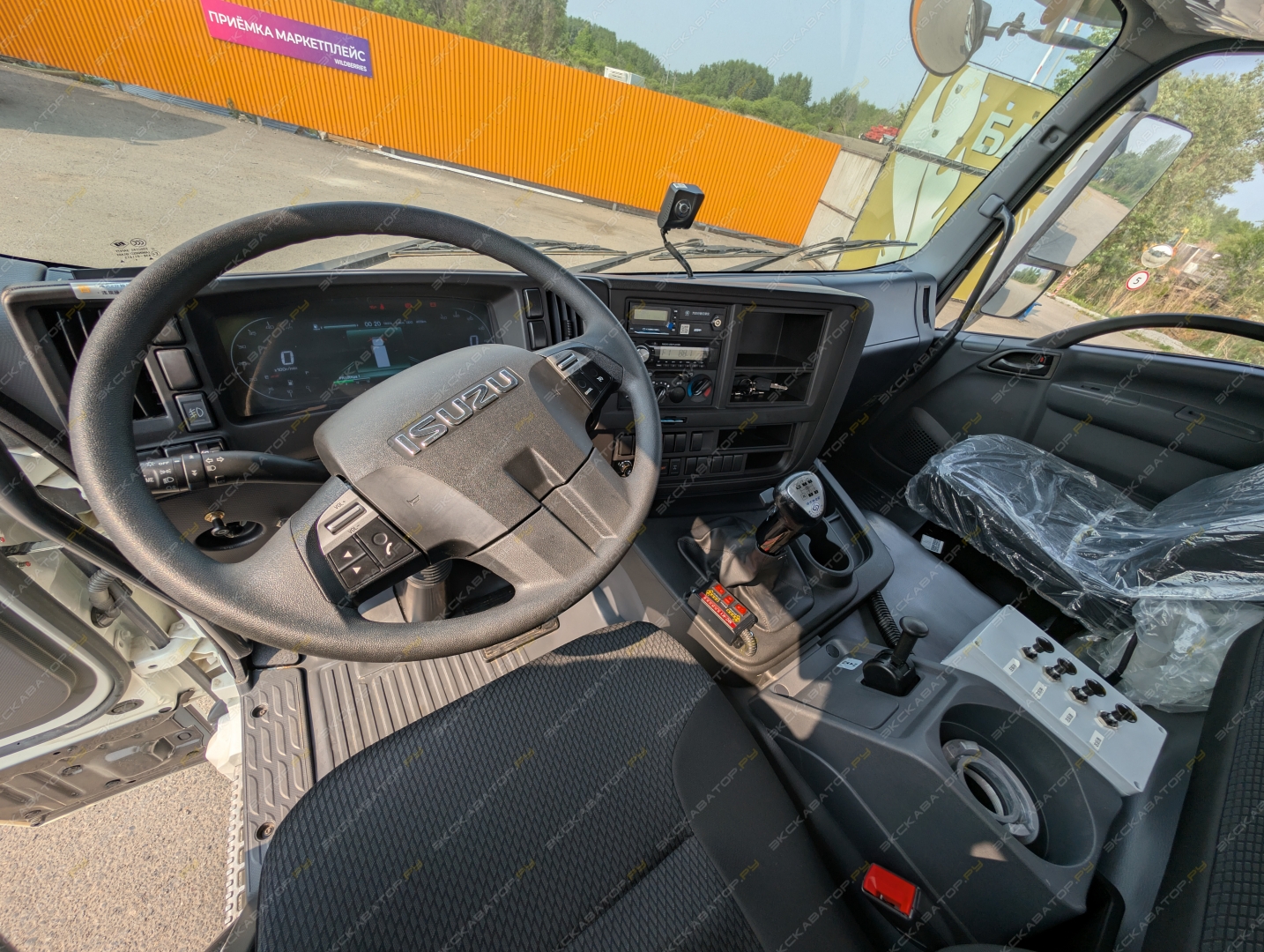 Isuzu 25 куб.м на шасси Isuzu Giga [8]
