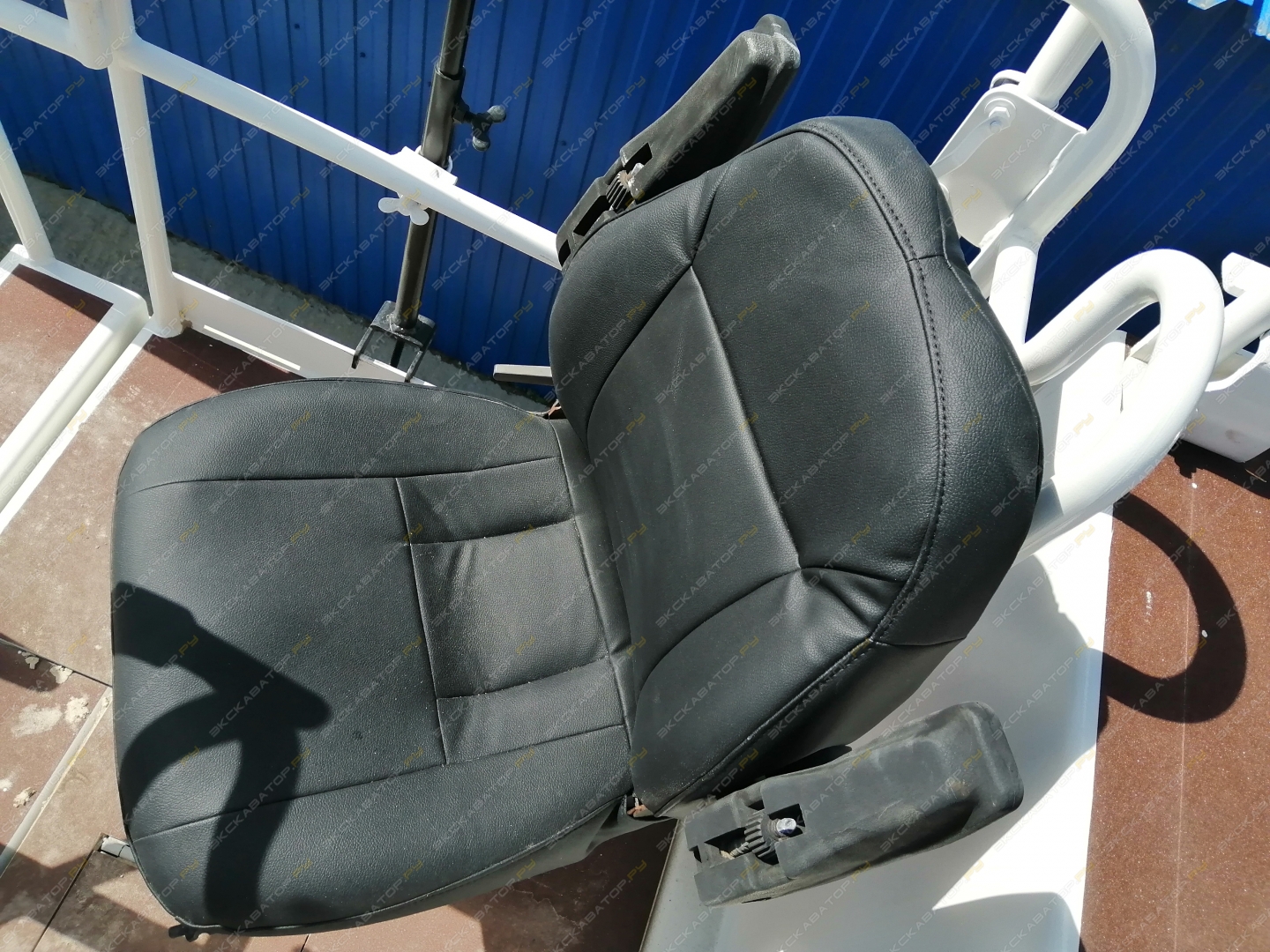 Roadtec SB2500E Shuttle Buggy [17]