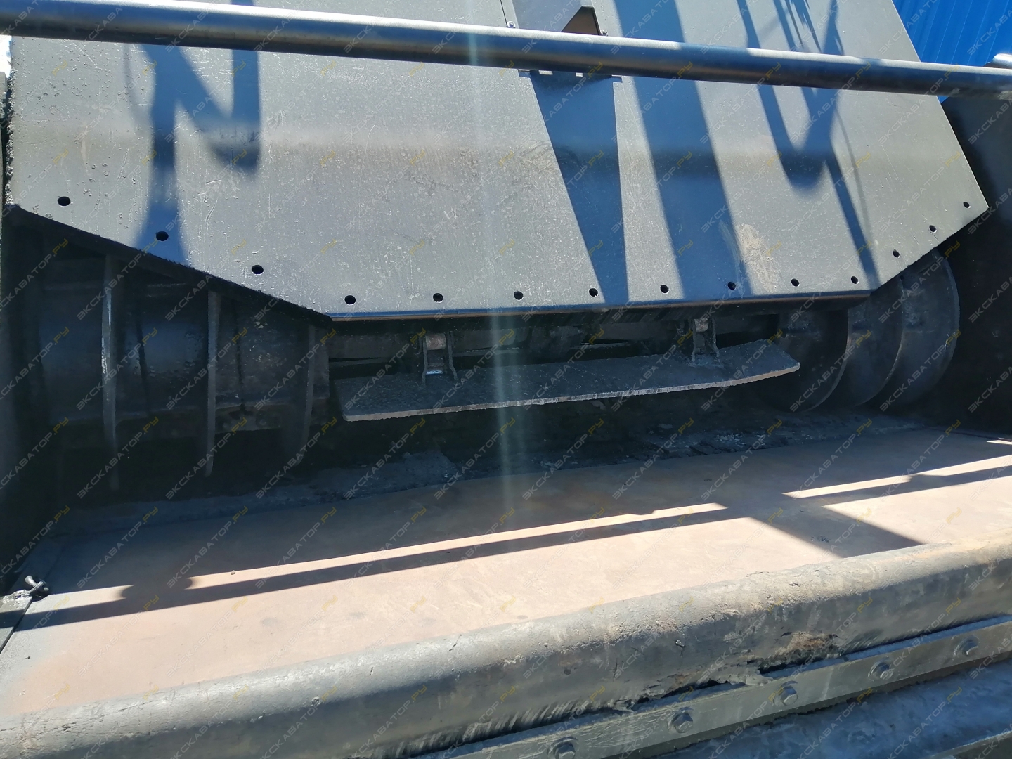 Roadtec SB2500E Shuttle Buggy [7]